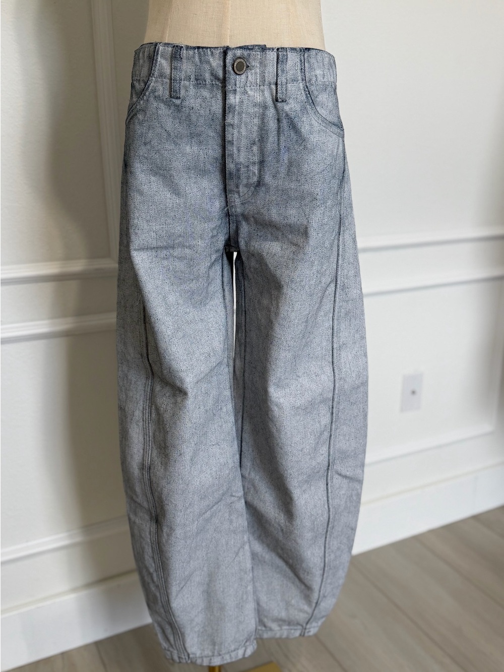 Zara Women’s Barrel Jeans
